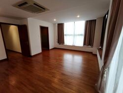 Lornie Road (D11), Terrace #484465781